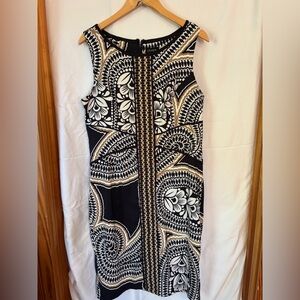 Chic Black and White Patterned Midi Dress